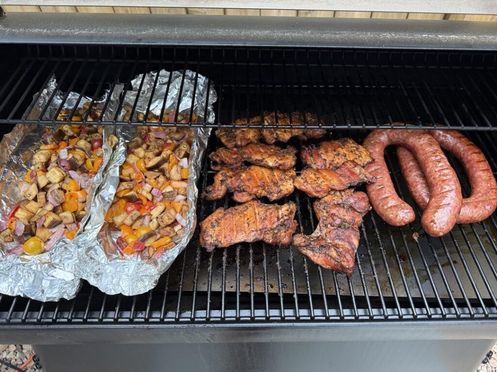 Little Memorial Day weekend. Chicken thighs, jalapeño cheddar sausages, veggie medley. Turned out so good.