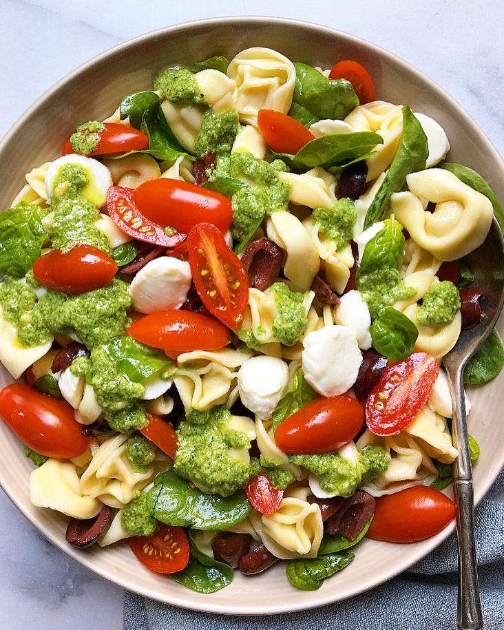 basil peso tortellini pasta salad with cherry tomatoes