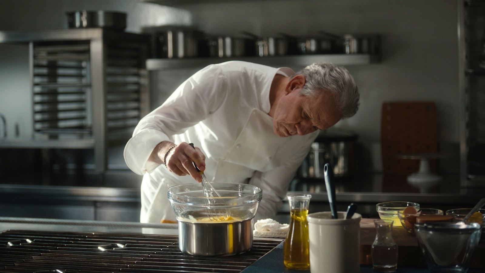  Chef Thomas Keller cooking in the kitchen of the French Laundry