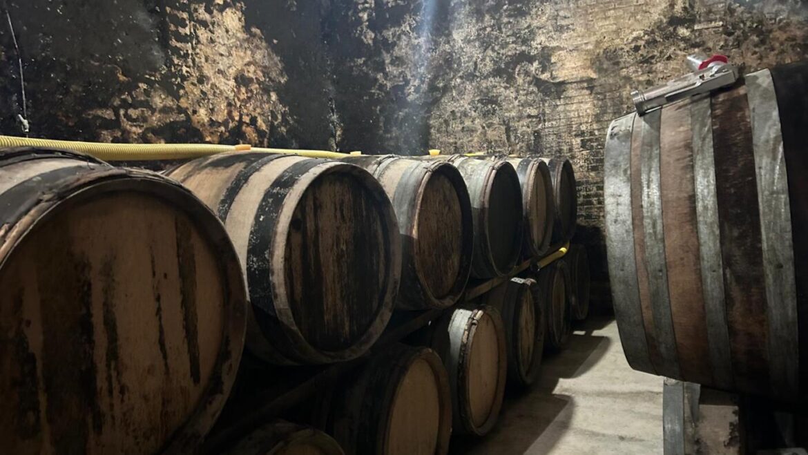 French Champagne-makers wonder if time to drop U.S. market : NPR