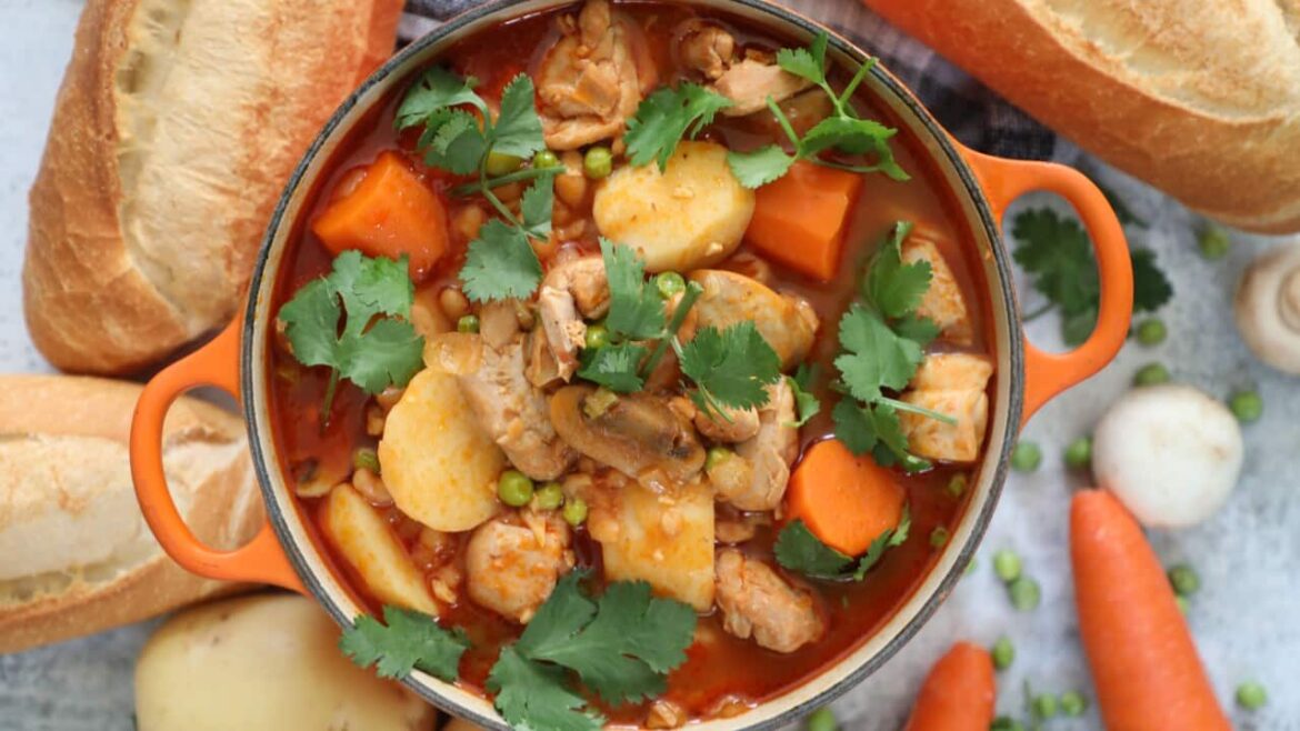 Ragu ga (Vietnamese chicken stew) is often accompanied with a French baguette in Vietnam.