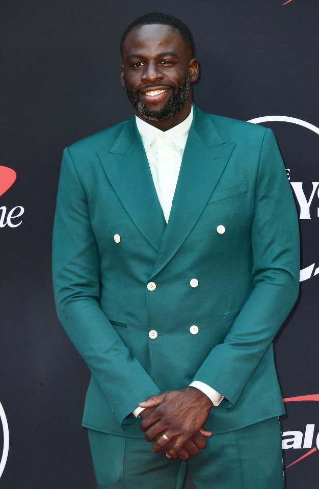 LeBron enjoyed the French countryside with Draymond Green