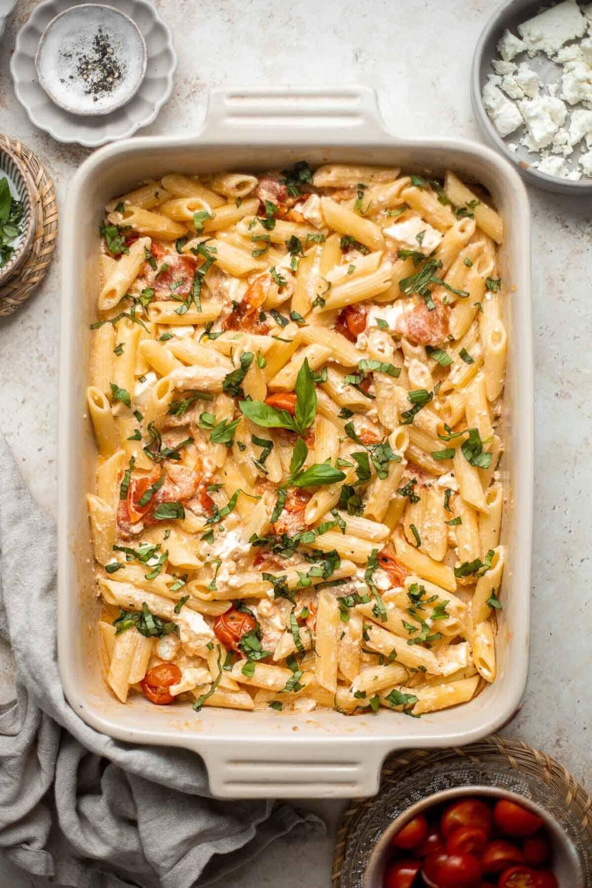 I made the TikTok Baked Feta Pasta legit 30 minutes, 1 pan, insanely good😋🫠