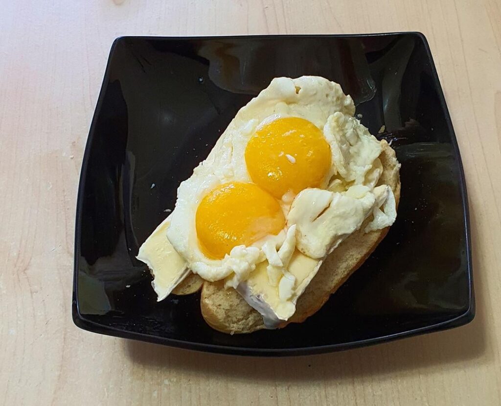 1. Warm mini baguette with Brie and eggs cooked in butter 2. Breaded kashkaval cooked in butter and pasta sauce (plain Passata, olive oil, garlic, sea salt).