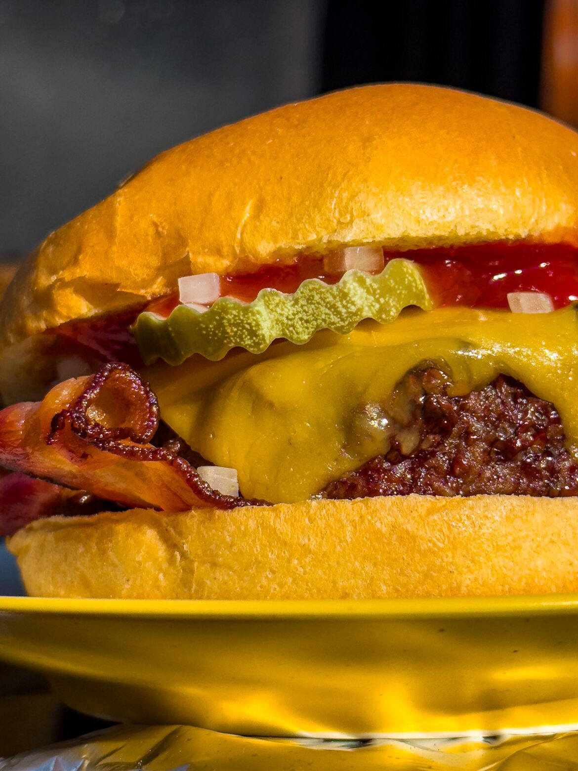 Grilled myself a bacon cheeseburger!