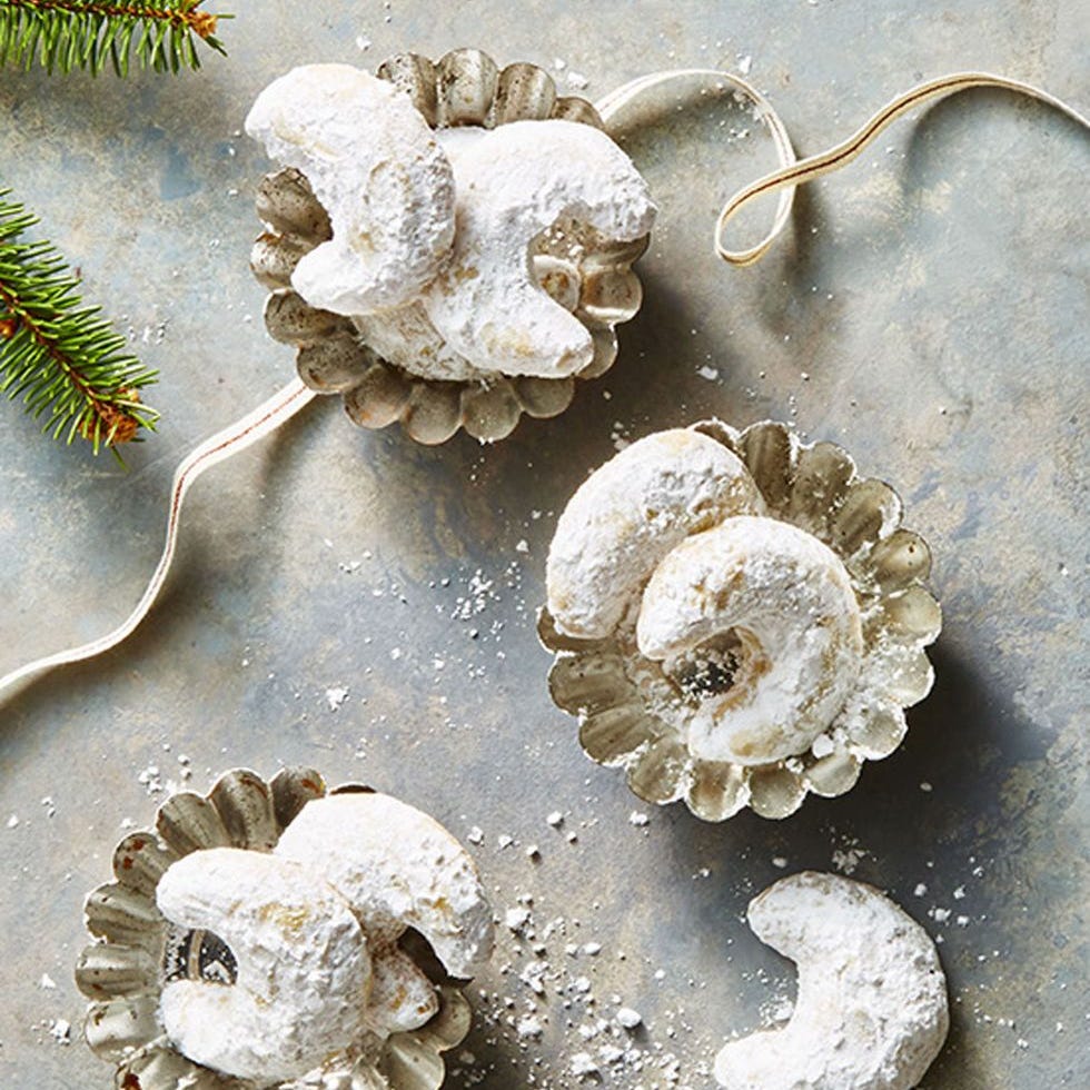 walnut crescent cookies