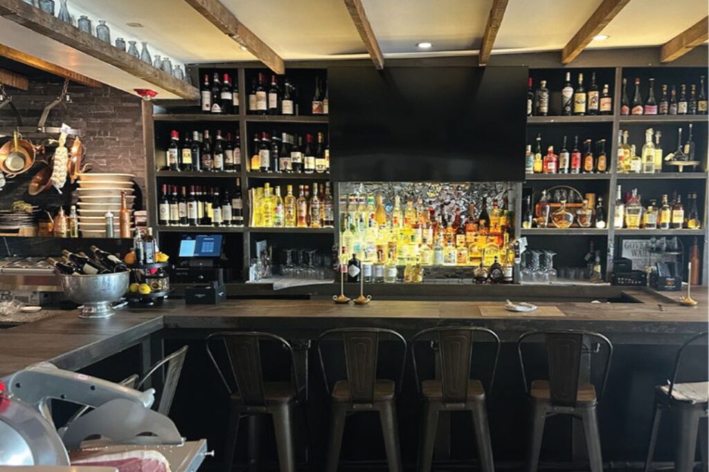 Trattoria Da Vittorio Dishes up Neapolitan Eats in Rockland County naples