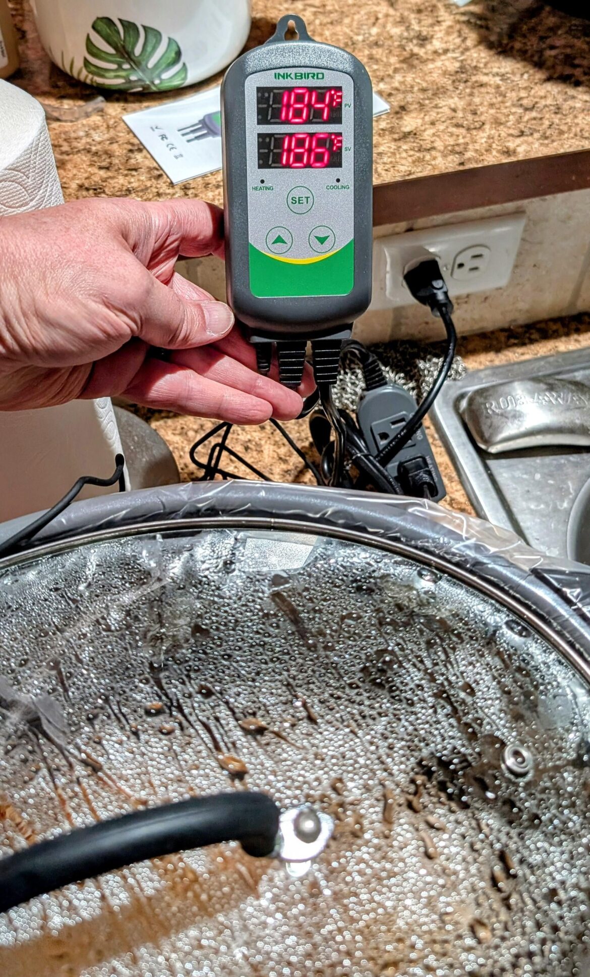 Ink Bird controller for dumb slow cookers Ink Bird controller for dumb slow cookers