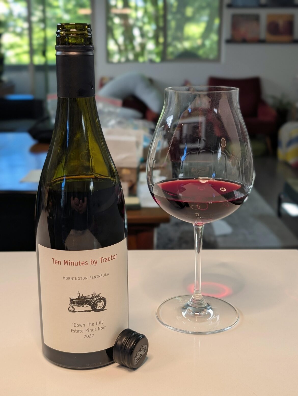 Ten Minutes By Tractor, "Down the Hill" Pinot Noir, Mornington Peninsula (AUS) 2022