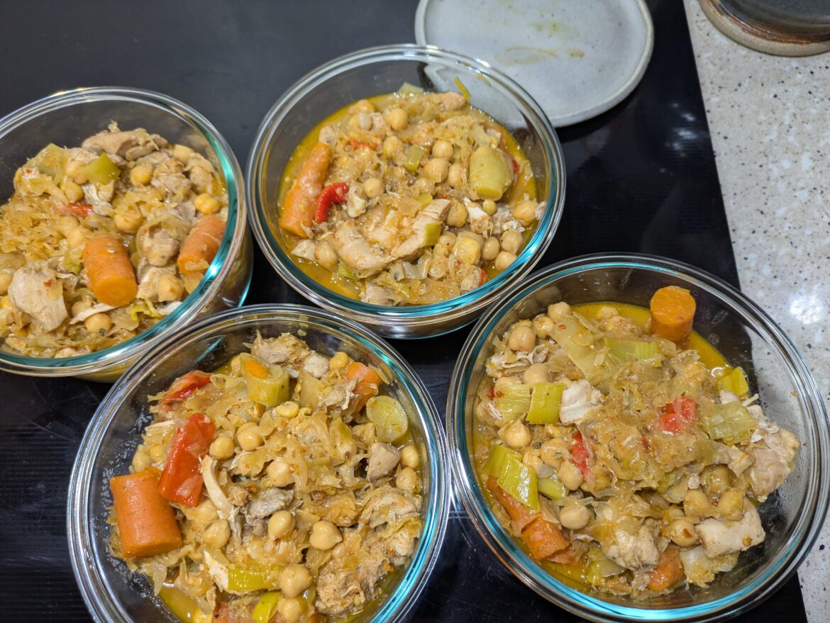 Greek week! Chicken with Sauerkraut and Chickpeas