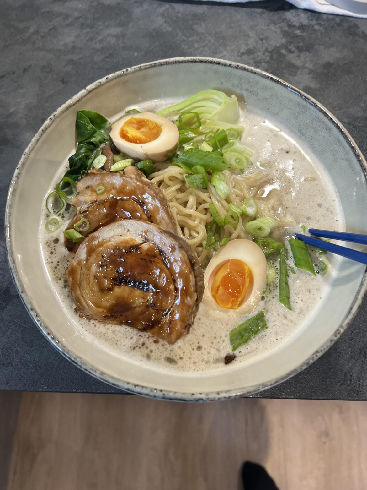 tonkotsu ramen