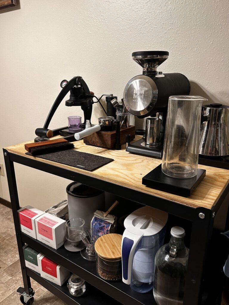 Upgraded my little coffee station with a little cart :)