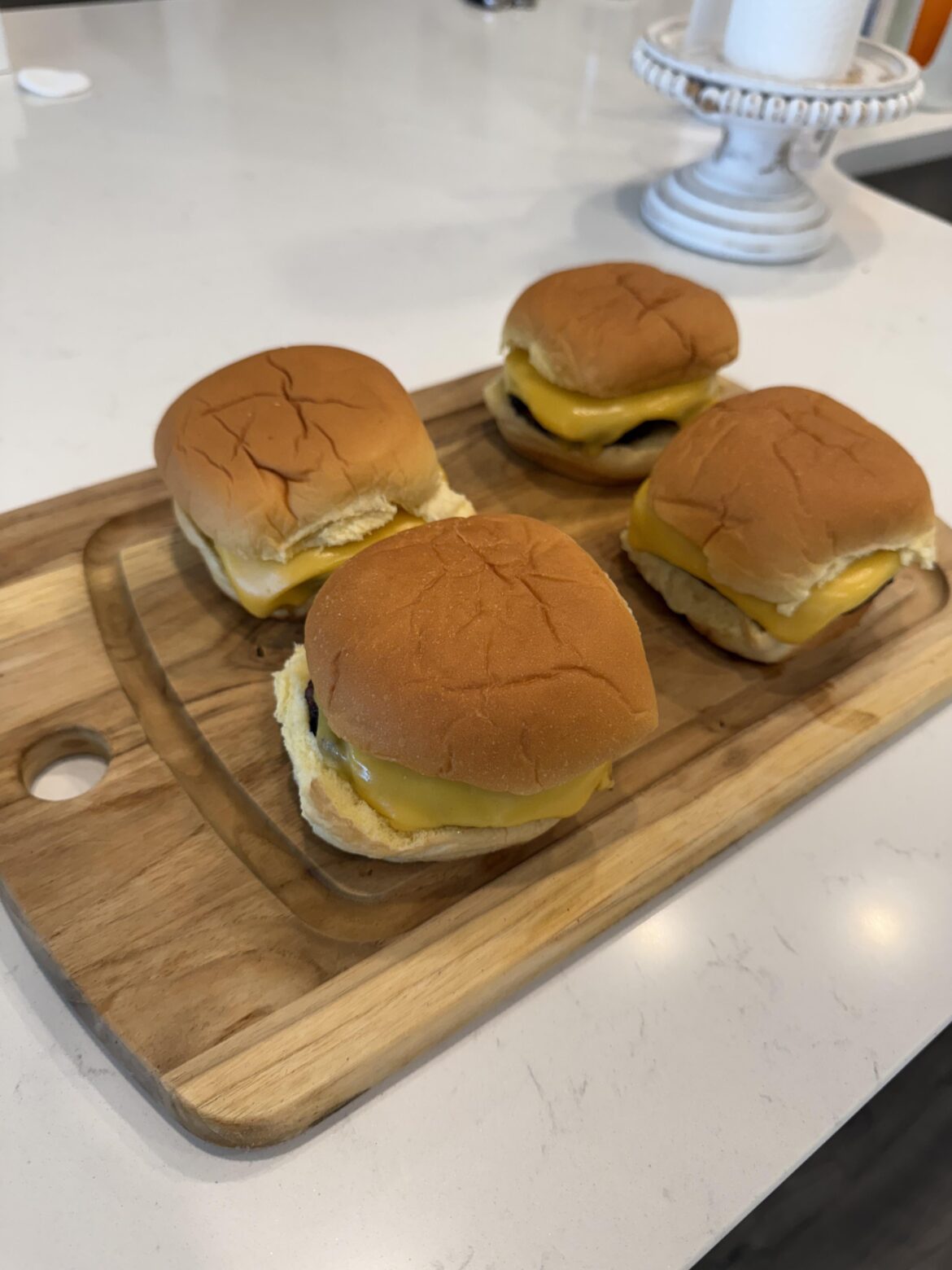 Simple cheese burgers