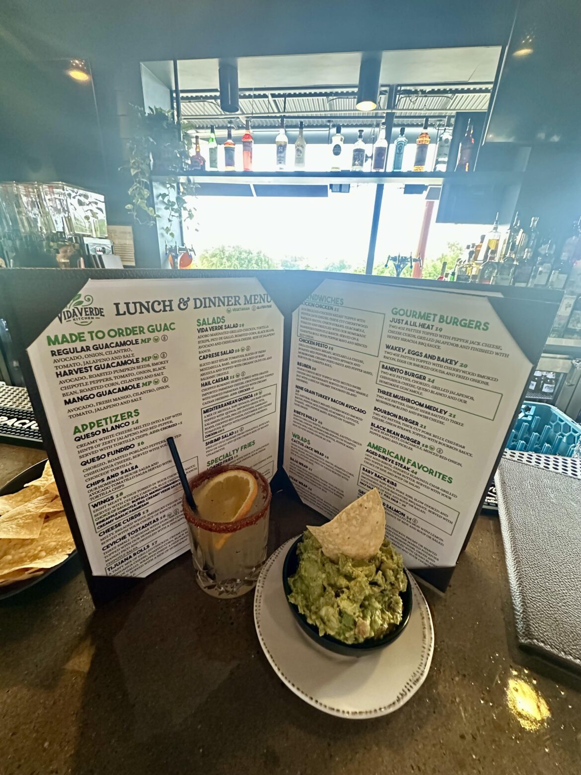 Vida Verde Kitchen opened today on Braker 🥑 Vida Verde Kitchen opened today on Braker 🥑