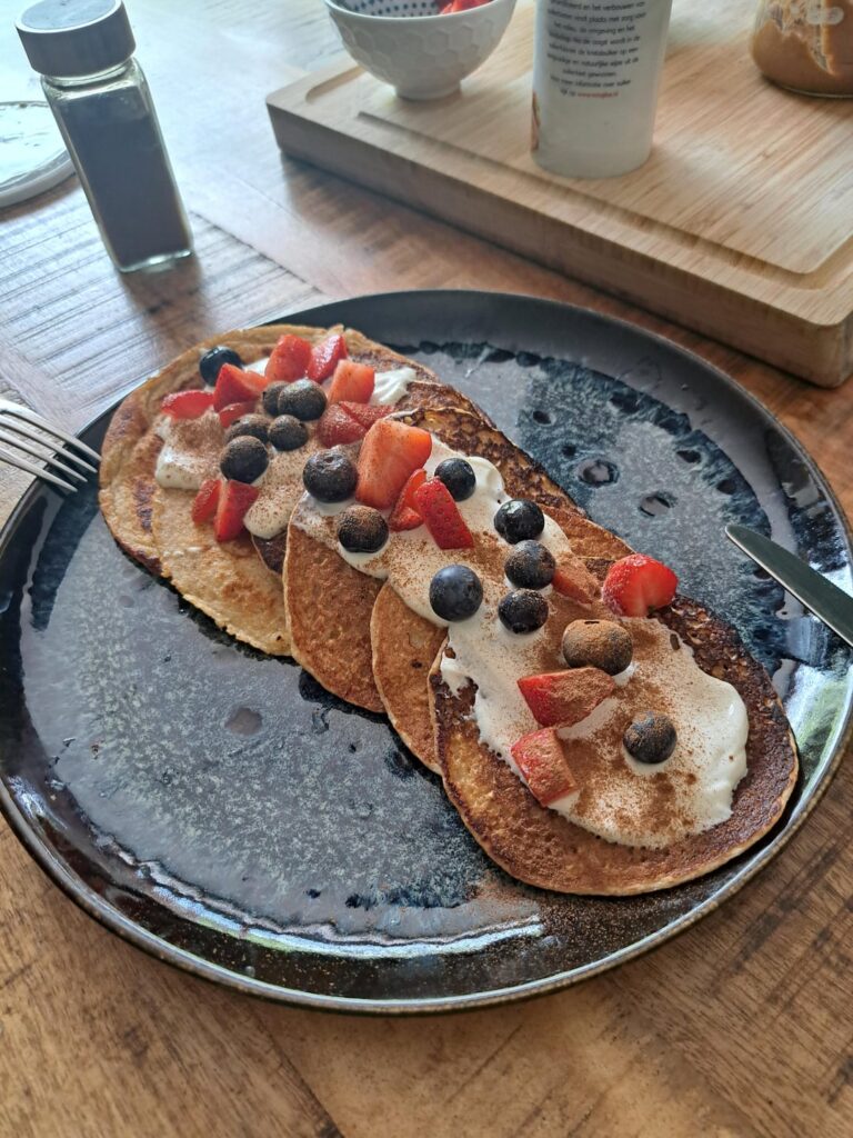 Banana-oats pancakes