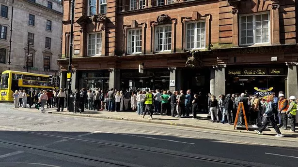 Forbici was giving away 1,000 free pizzas for two hours during its opening day