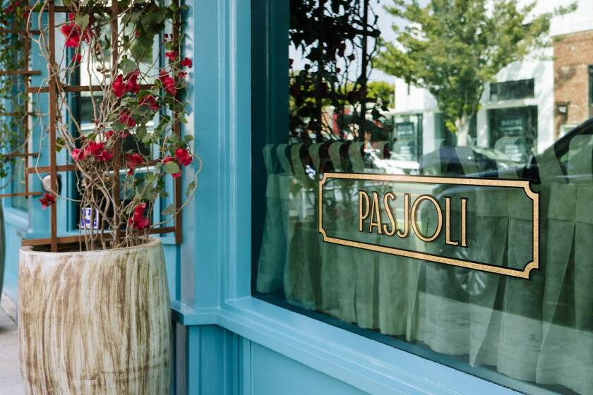 How does a ‘fancy’ L.A. restaurant reopen as casual in just two weeks? A play-by-play Yahoo lifestyle home