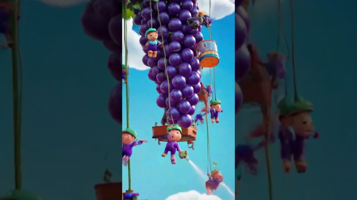 It's Grapes Time | Fun Fruit Cleaning  #kiddiekastle #cartoon #kidssongs #kids #memes