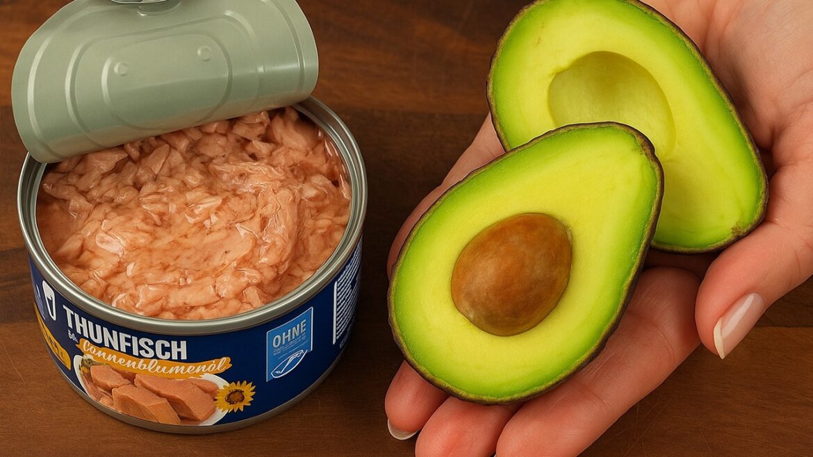 Ich mache dieses Rezept mit Avocado und Thunfisch fünfmal pro Woche! Einfach und schnell!