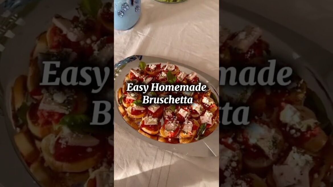 The Best Simple Bruschetta Ever #bruschetta #turkeybacon #snacks