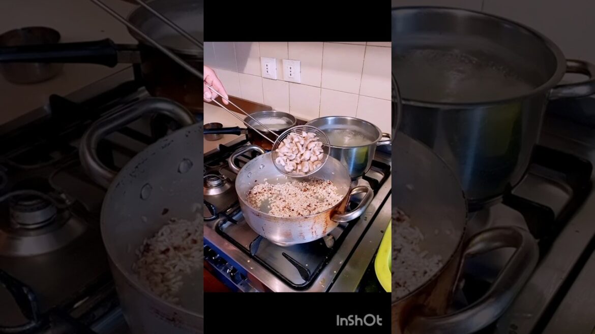 Risotto ai Funghi ! EASY AND QUICK ! Healthy Rice With Mushroom #risotto #food #healthy #shorts Risotto ai Funghi ! EASY AND QUICK ! Healthy Rice With Mushroom #risotto #food #healthy #shorts