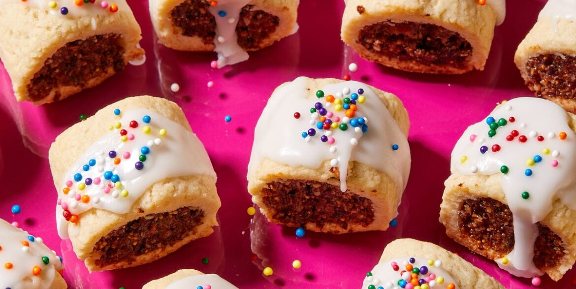 18 Italian Christmas Dessert Recipes Close