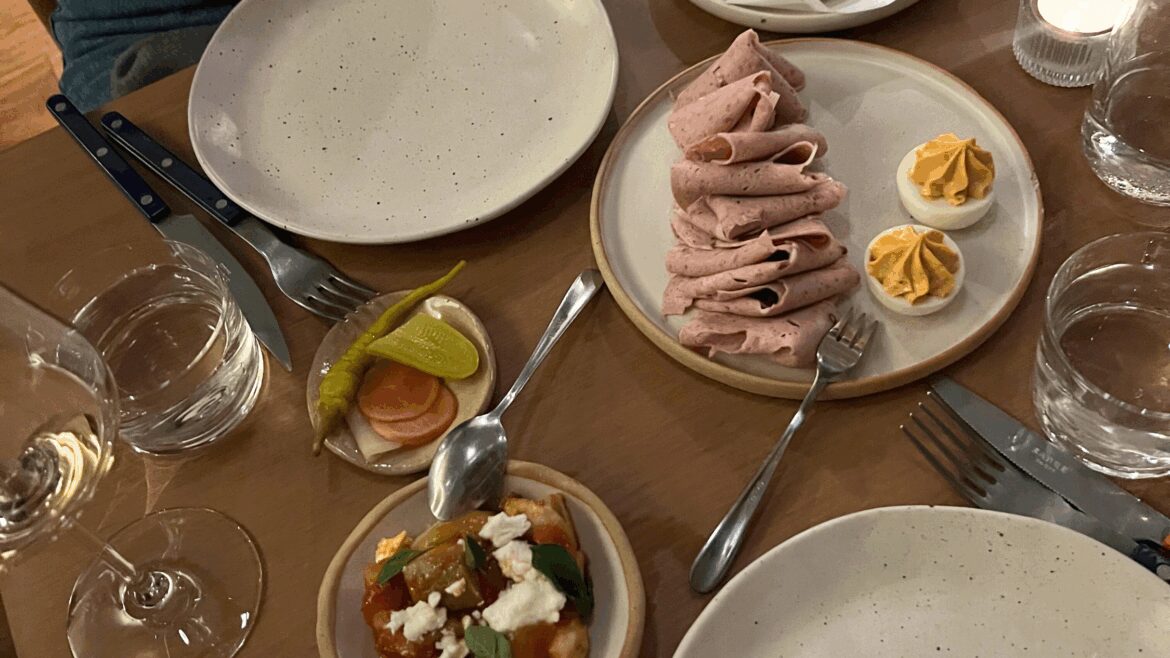 Bessie’s, a wood-fired diner by the Bar Copains team, is fire-hot Bessie's, a wood-fired diner by the Bar Copains team, is fire-hot