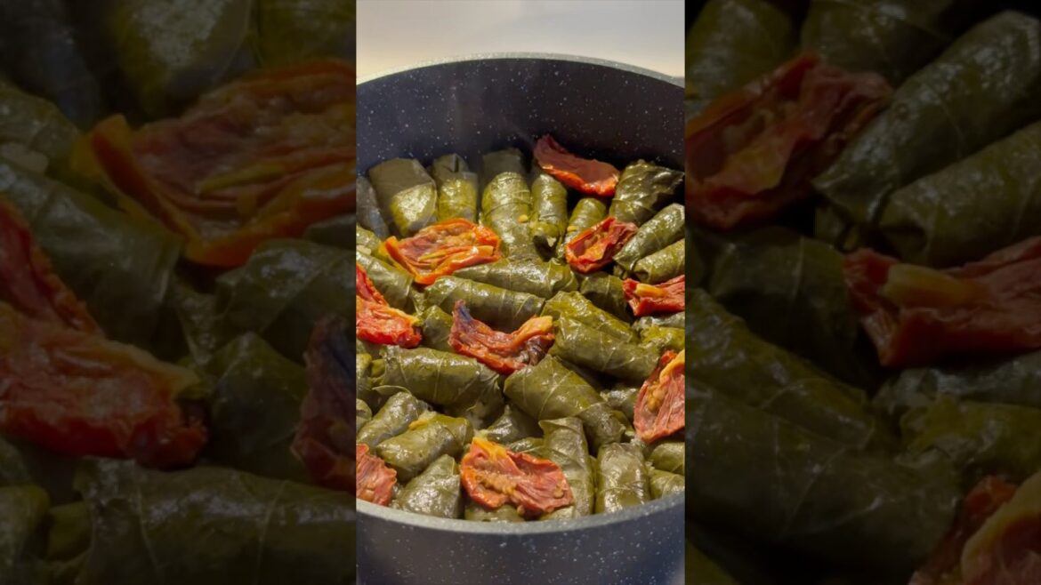 Dolmeh Barg | Persian Stuffed Grape Leaves #Dolmeh #PersianRecipes #GrapeLeaves #StuffedFood Dolmeh Barg | Persian Stuffed Grape Leaves #Dolmeh #PersianRecipes #GrapeLeaves #StuffedFood