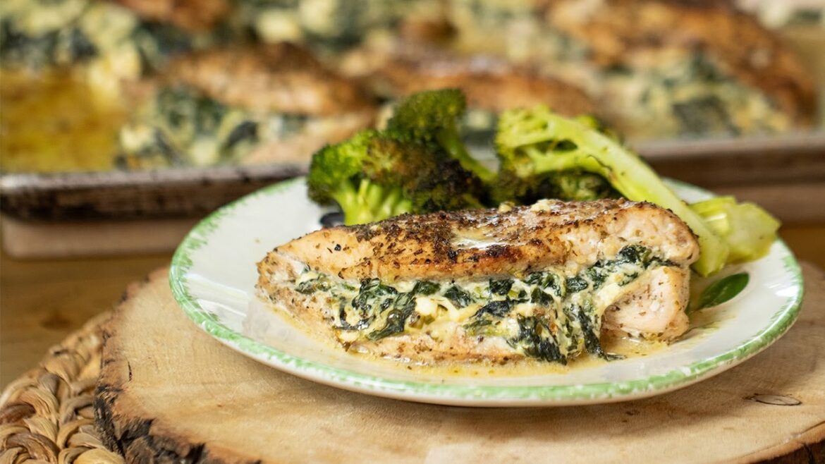 Stuffed Chicken Like You’ve Never Had It Before! (Spanakopita Style) Stuffed Chicken Like You've Never Had It Before! (Spanakopita Style)
