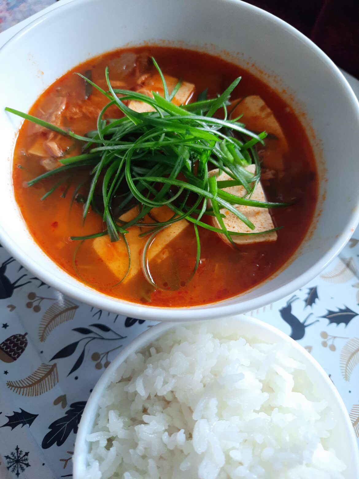 I tried kimchi jjigae for the first time!