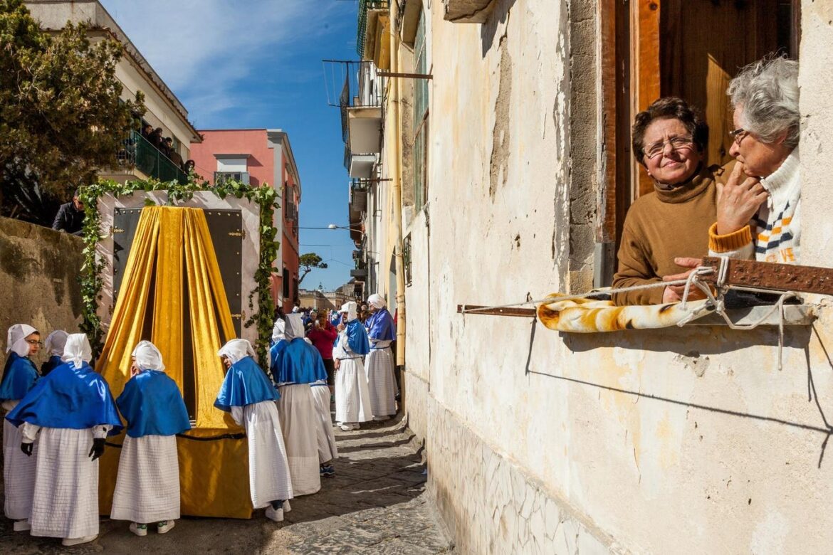 Easter Traditions In Italy: Family, Festivals, And Foods