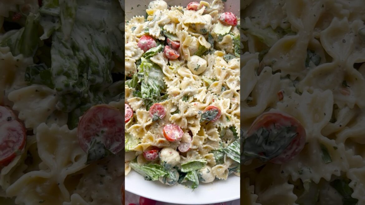 Caprese Bowtie Pasta Salad #summerrecipes #pastasaladrecipe #pastatime #easylunchrecipes