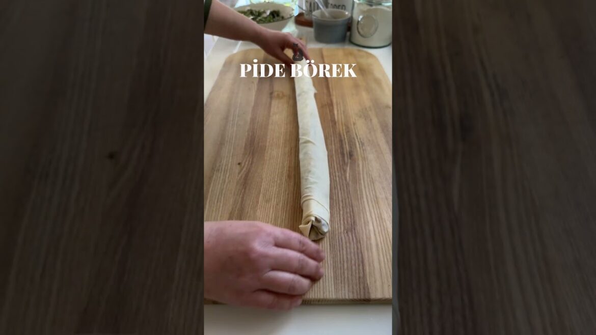 KIYMALI PİDE BÖREK KIYMALI PİDE BÖREK