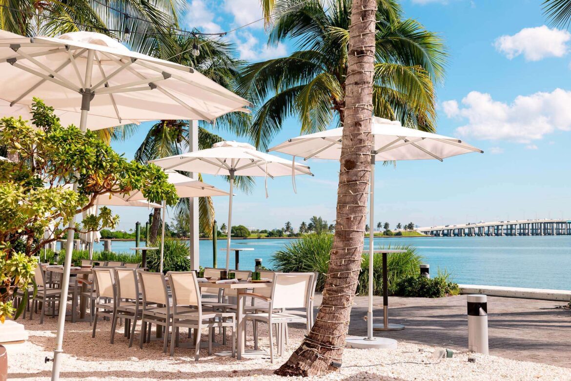 20 Best Waterfront Restaurants in Miami for Stellar Meals and Views 20 Best Waterfront Restaurants in Miami for Stellar Meals and Views