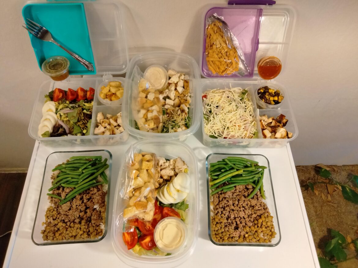 This week’s lunches: chicken caesar salad, southwest style salad with homemade catalina dressing, sweet onion salad with homemade sweet onion honey mustard dressing, chicken cobb salad. Lamb, rice and lentils. Green beans. For recipes just ask! This week's lunches: chicken caesar salad, southwest style salad with homemade catalina dressing, sweet onion salad with homemade sweet onion honey mustard dressing, chicken cobb salad. Lamb, rice and lentils. Green beans. For recipes just ask!