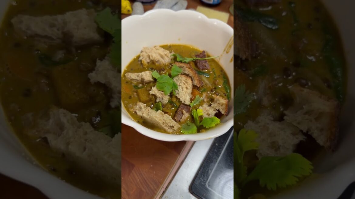 New! Pamela Anderson’s Moroccan anti-inflammatory lentil soup New! Pamela Anderson’s Moroccan anti-inflammatory lentil soup