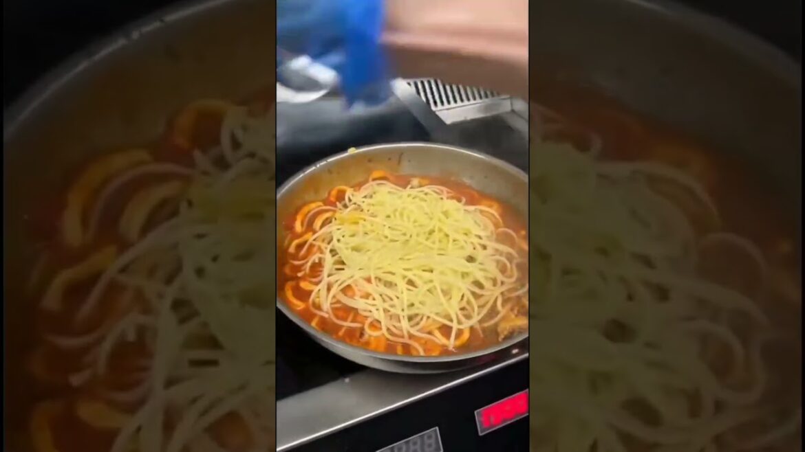 “Italian Seafood Spaghetti | Quick & Delicious” #SeafoodSpaghetti#SeafoodPasta#PastaLovers#Foodie "Italian Seafood Spaghetti | Quick & Delicious" #SeafoodSpaghetti#SeafoodPasta#PastaLovers#Foodie