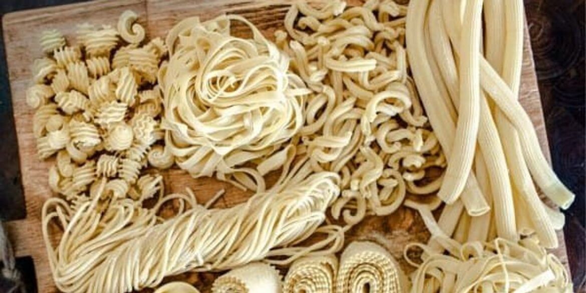 Italian food store in Dallas’ Oak Cliff proffers pastas, sauces, and charm Italian food store in Dallas' Oak Cliff proffers pastas, sauces, and charm