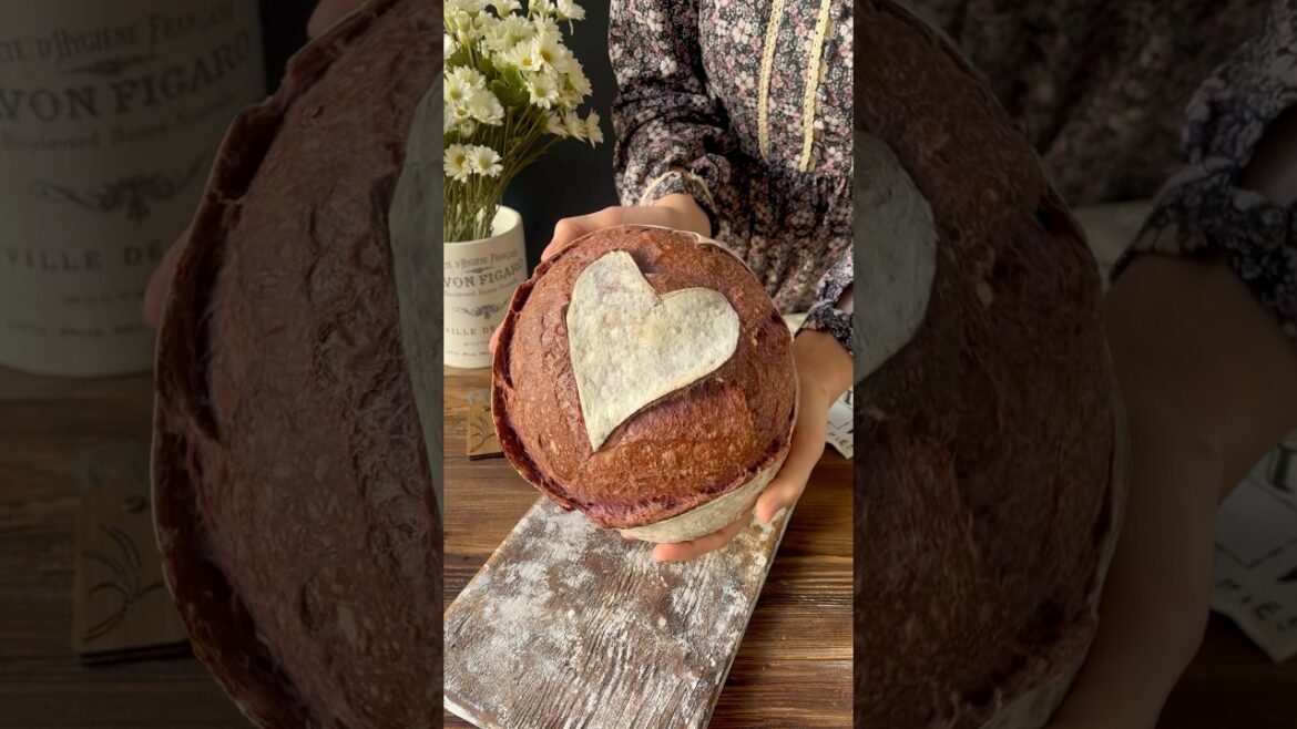 Purple bread / Mor ekmek Purple bread / Mor ekmek