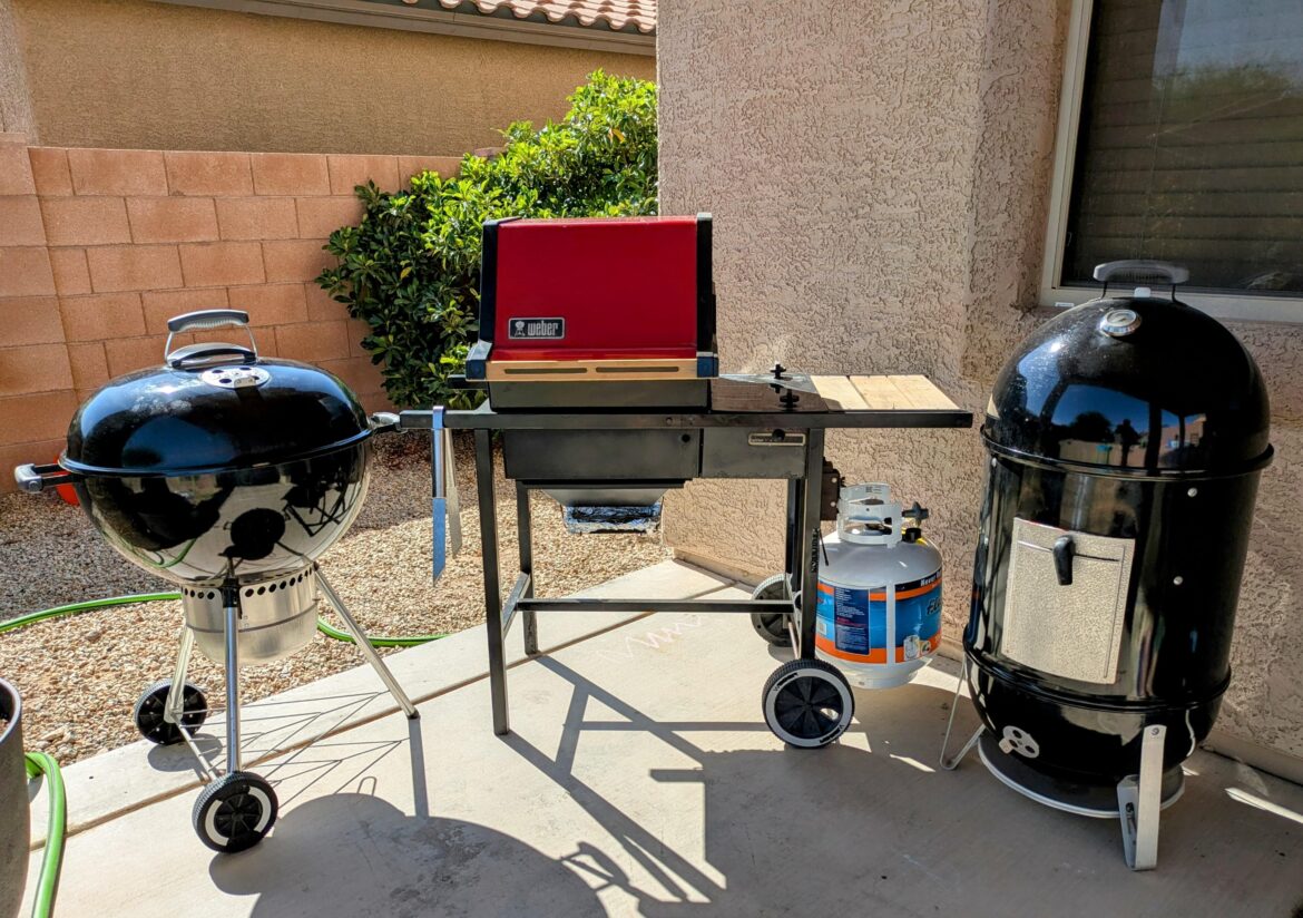 Picked up a $10 kettle from a yard sale and now my trio is complete!