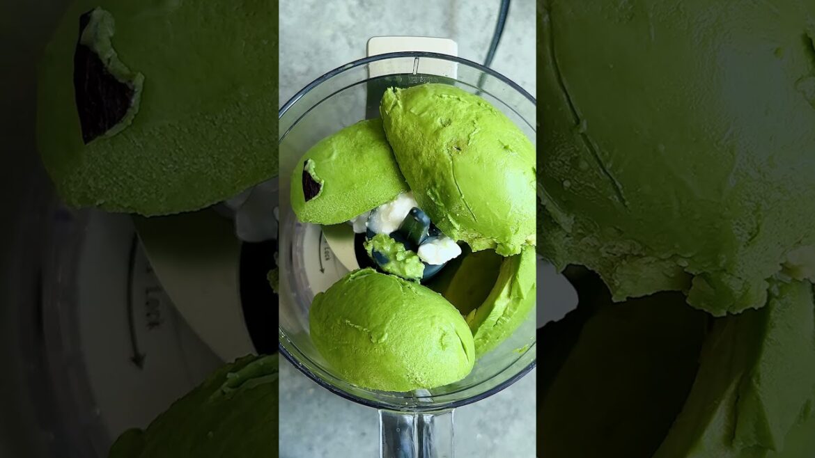 CHIPOTLE FISH TACOS WITH ZESTY AVOCADO CREMA! CHIPOTLE FISH TACOS WITH ZESTY AVOCADO CREMA!