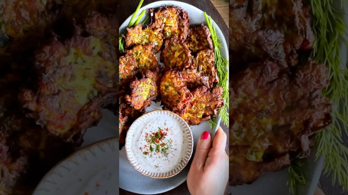 Mucver | Turkish Zucchini Fritters #shortvideos #zucchinirecipe #turkishrecipes