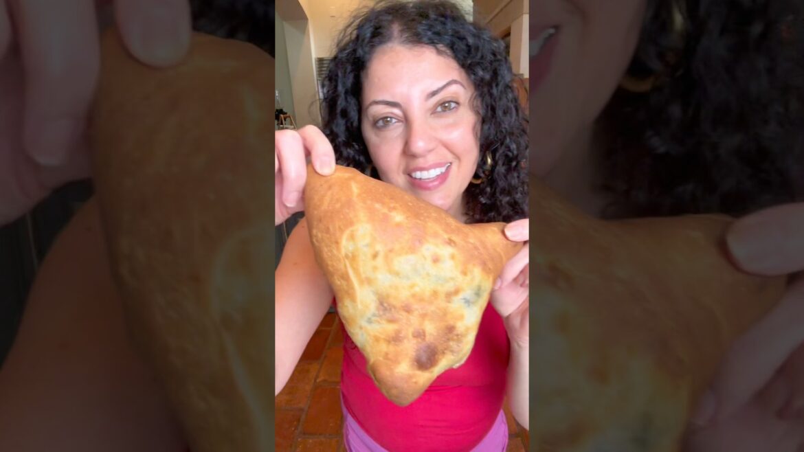 Giant Spinach Pie is So Delicious #spinachpie #spinach #fatayer Giant Spinach Pie is So Delicious #spinachpie #spinach #fatayer