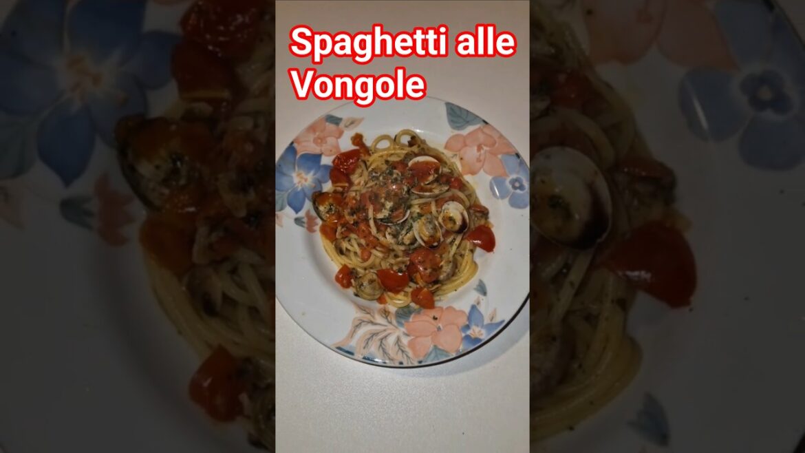 Spaghetti alle vongole #shorts #videoviral #cucinaitaliana #ricette #spaghetti