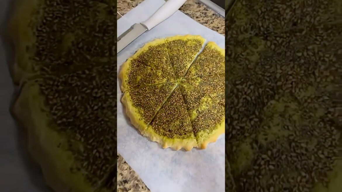 منقوشة زعتر - سهلة وطرية !