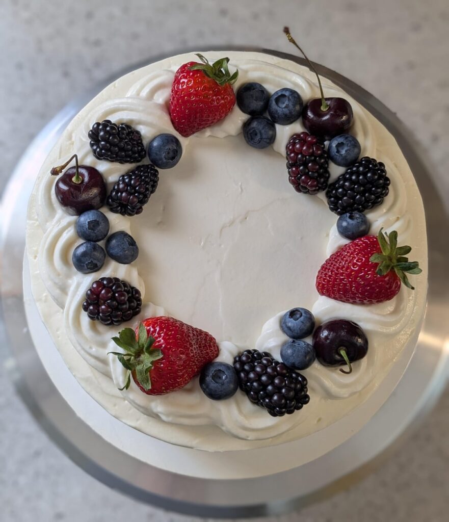 Week 3 of making one cake per week 🍓