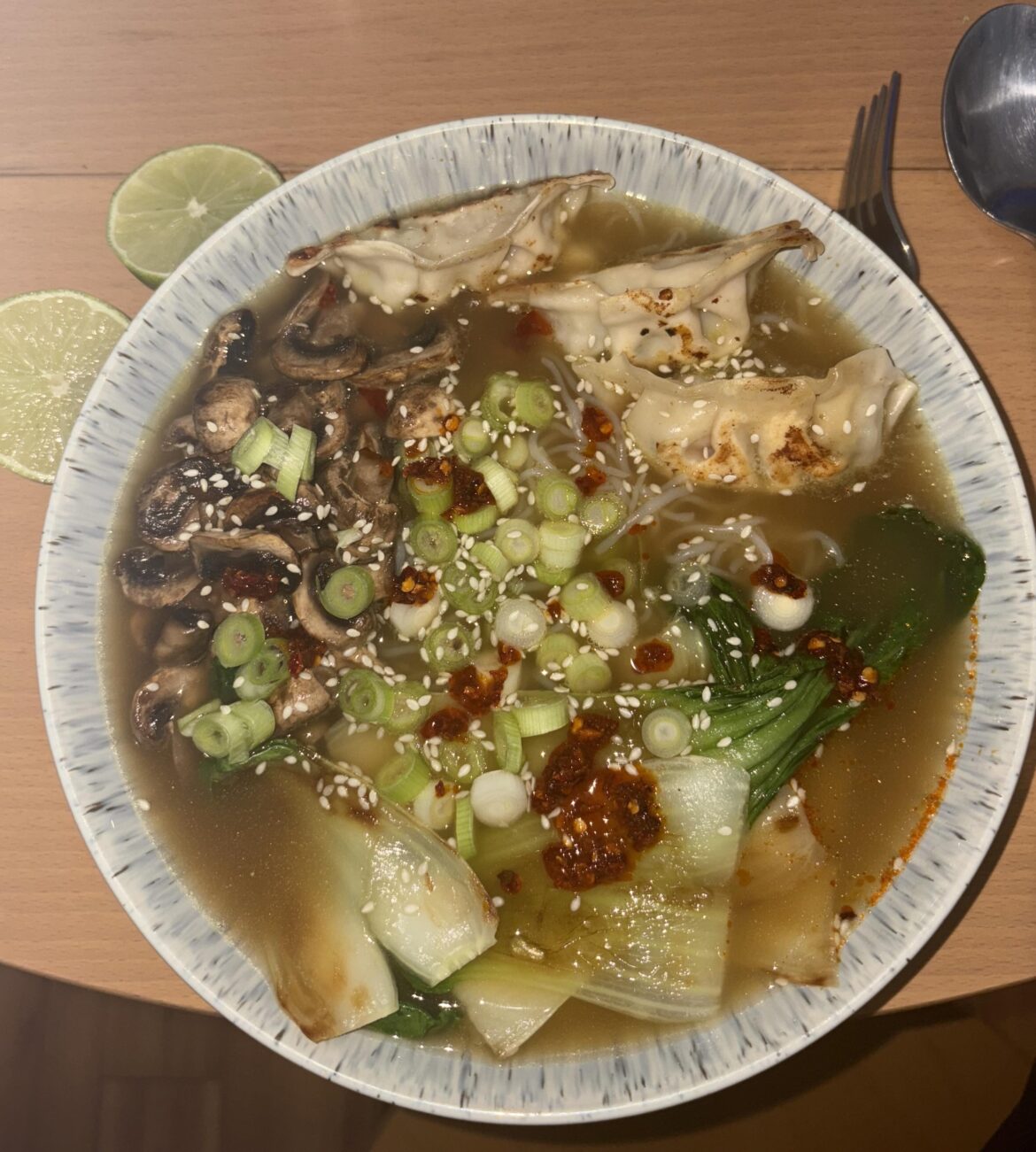 Big bowl of ramen - 335 calories