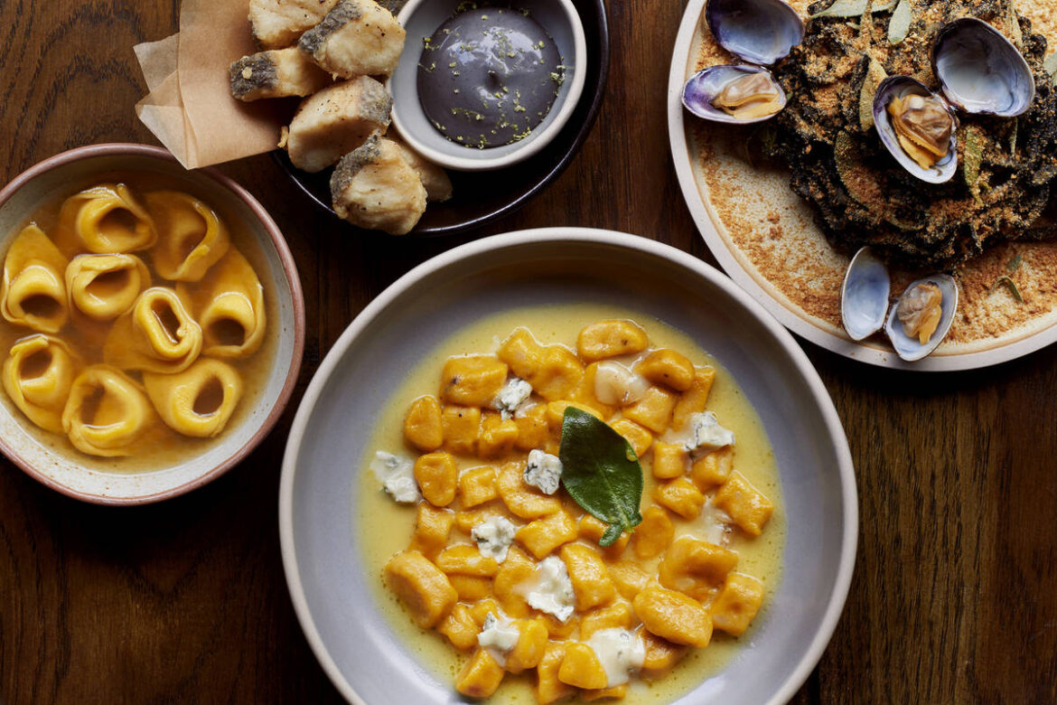 These Italian Restaurants Serve Up Bottomless Pasta And Bubbles