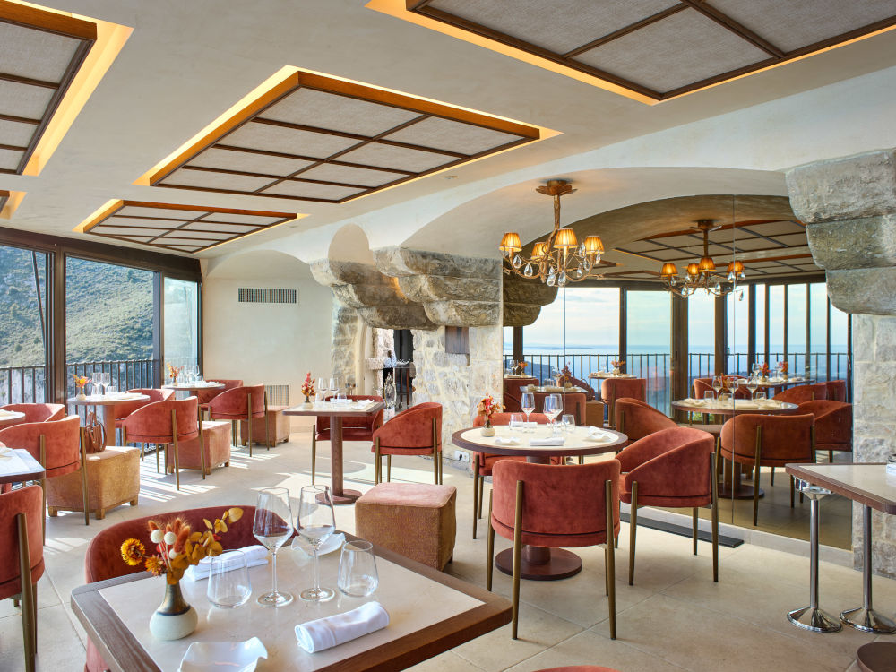 Château Eza restaurant interior