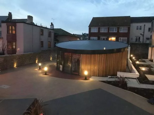 Le Pisani is coming to Seaton